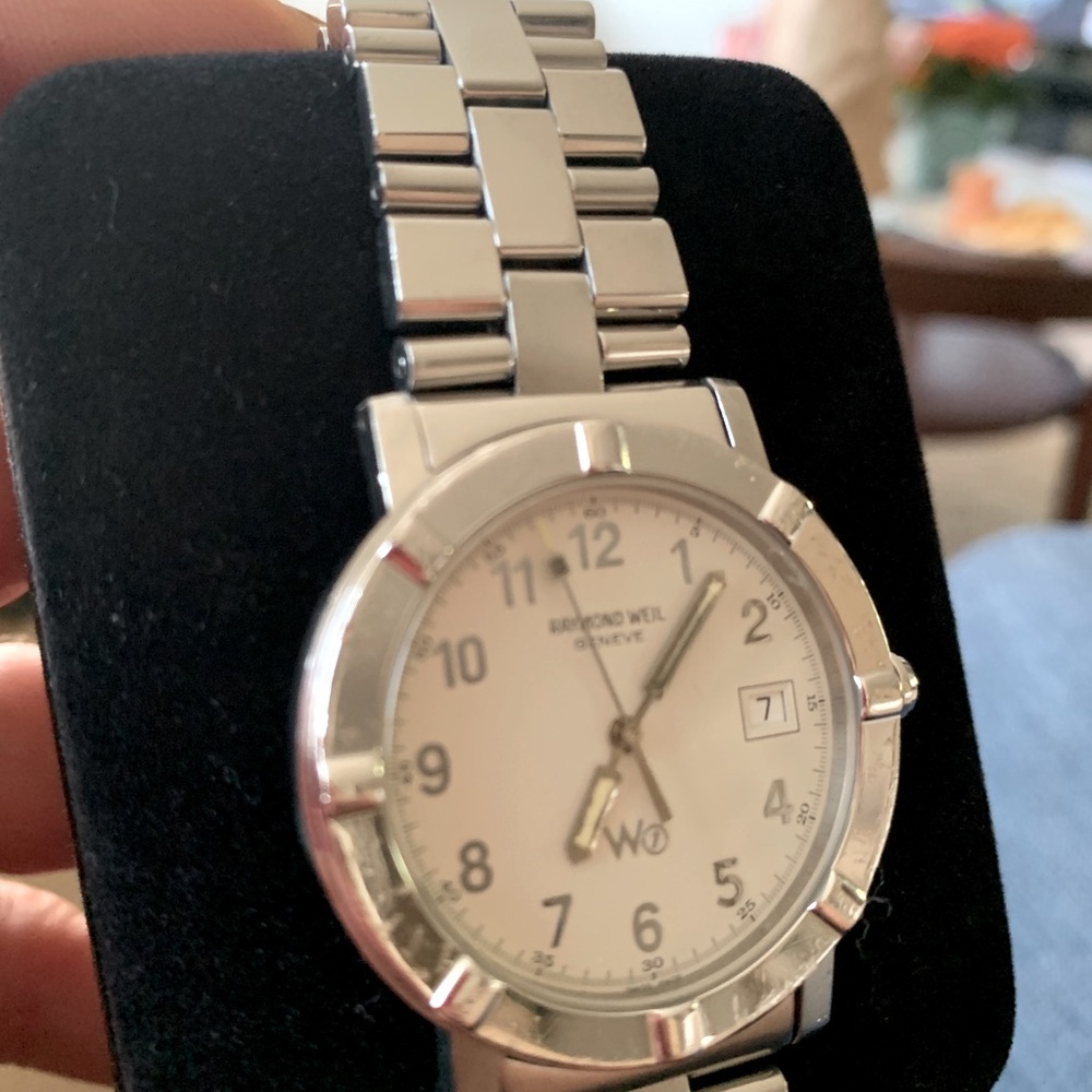 Auth. Raymond Weil watch (men’s)